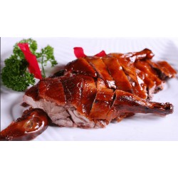 Fresh Whole Delicious Vietnamese Roasted Peking Duck