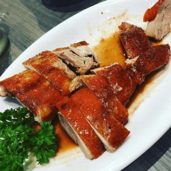 Fresh Whole Delicious Vietnamese Roasted Peking Duck